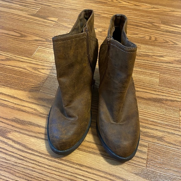 Booties - Picture 2 of 6